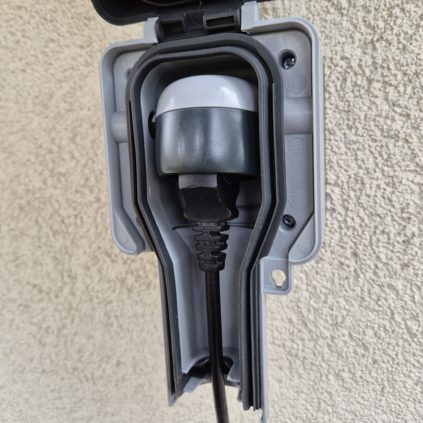 Prise Dr. Storm - Prise externe blindée pour VE pour conditions extrêmes